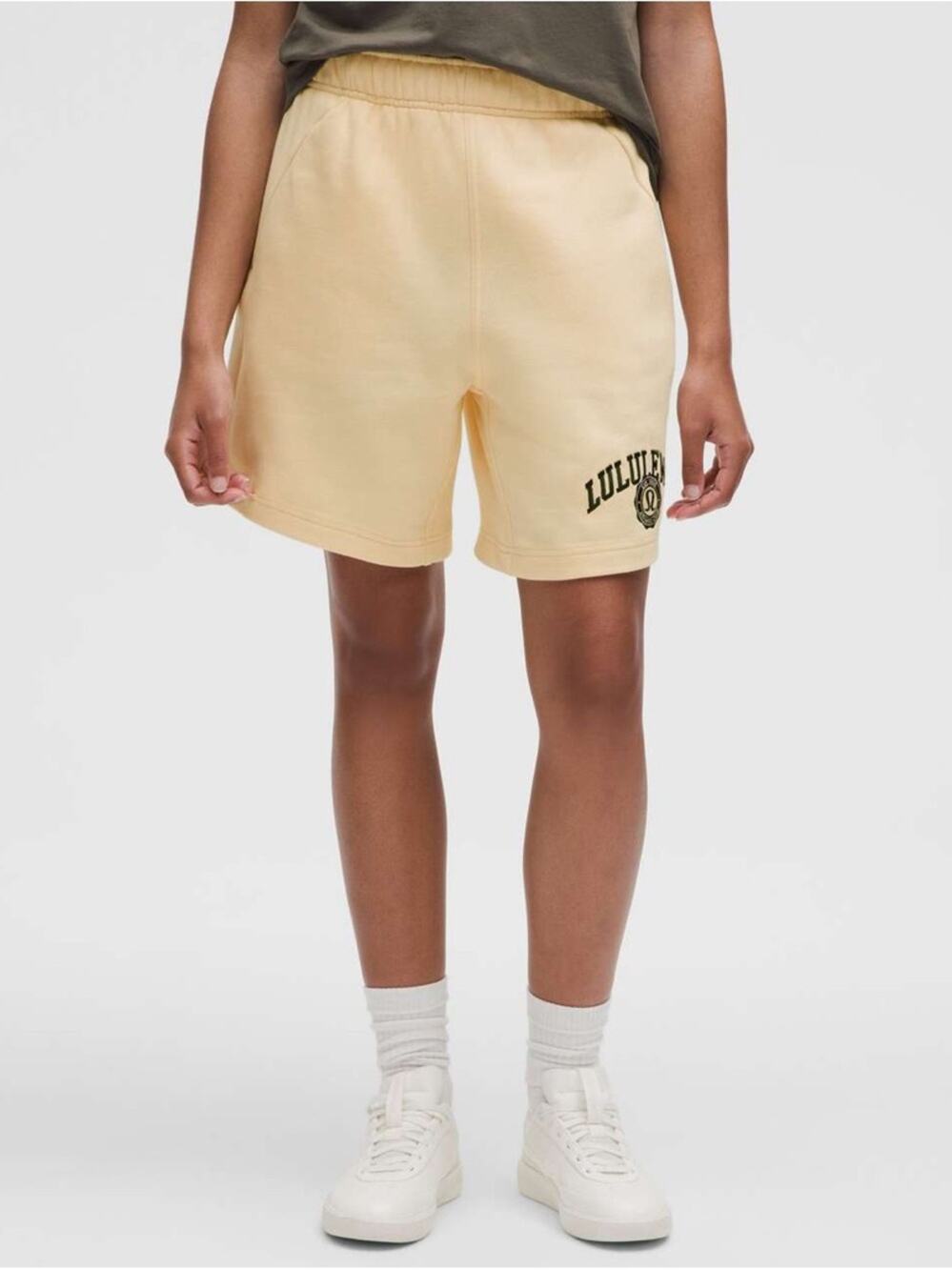Lululemon Scuba Mid-Rise Oversized Short 7" Graphic Butter Cream Size XXXS